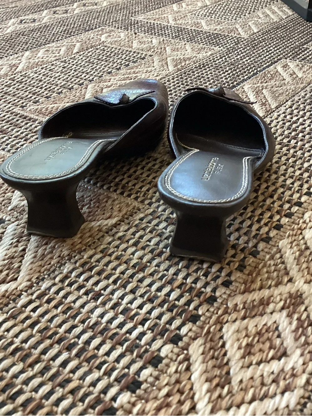 Liz Claiborne Vintage Leather Olinda 2 Kitten Heels Brown Size 6.5